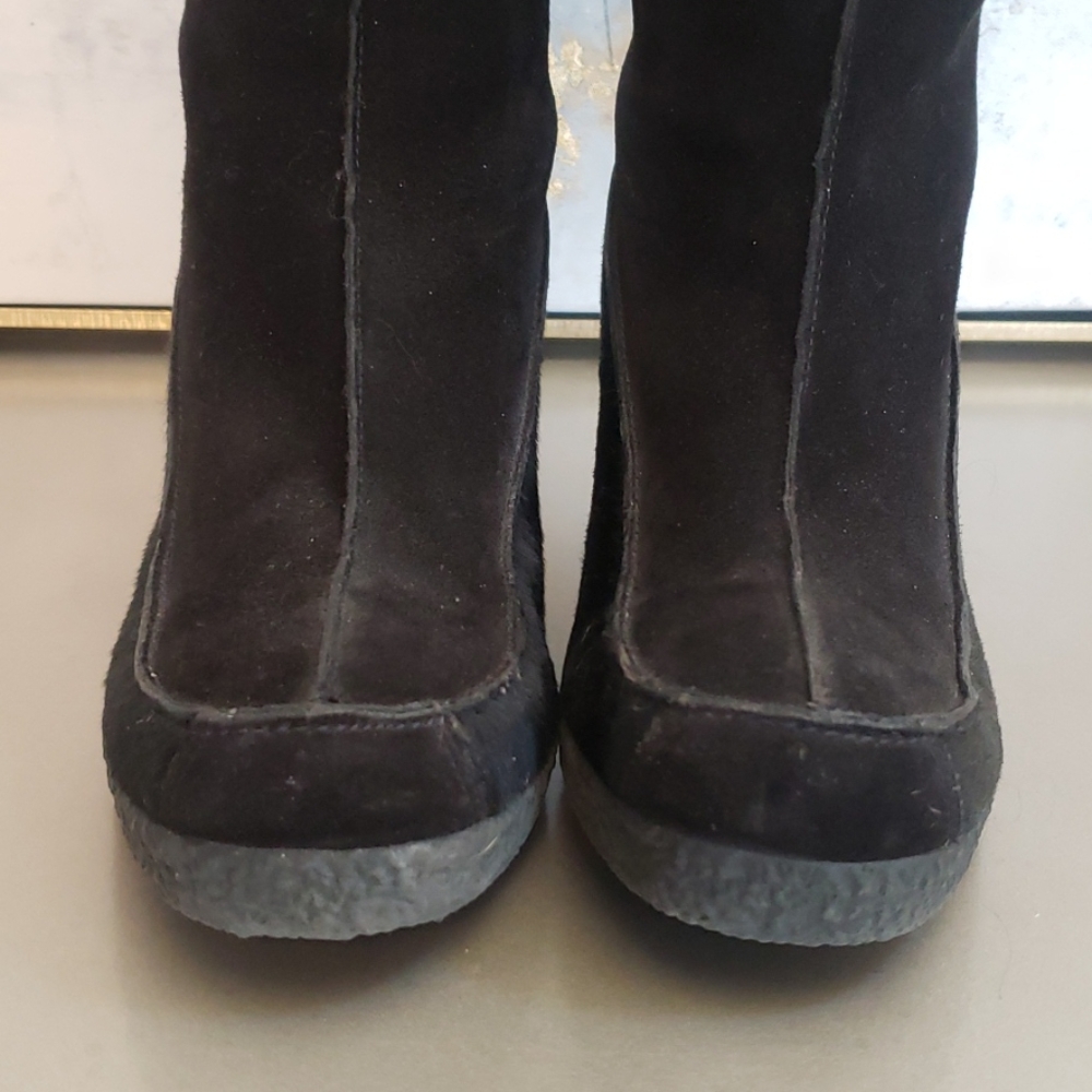 NWOT Calvin Klein Black Suede/Pony Hair Boots 8 - Picture 2 of 8